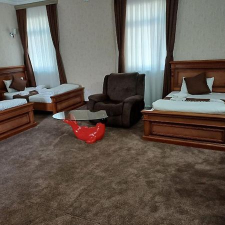 Maximum Hotel Nawoi Zewnętrze zdjęcie