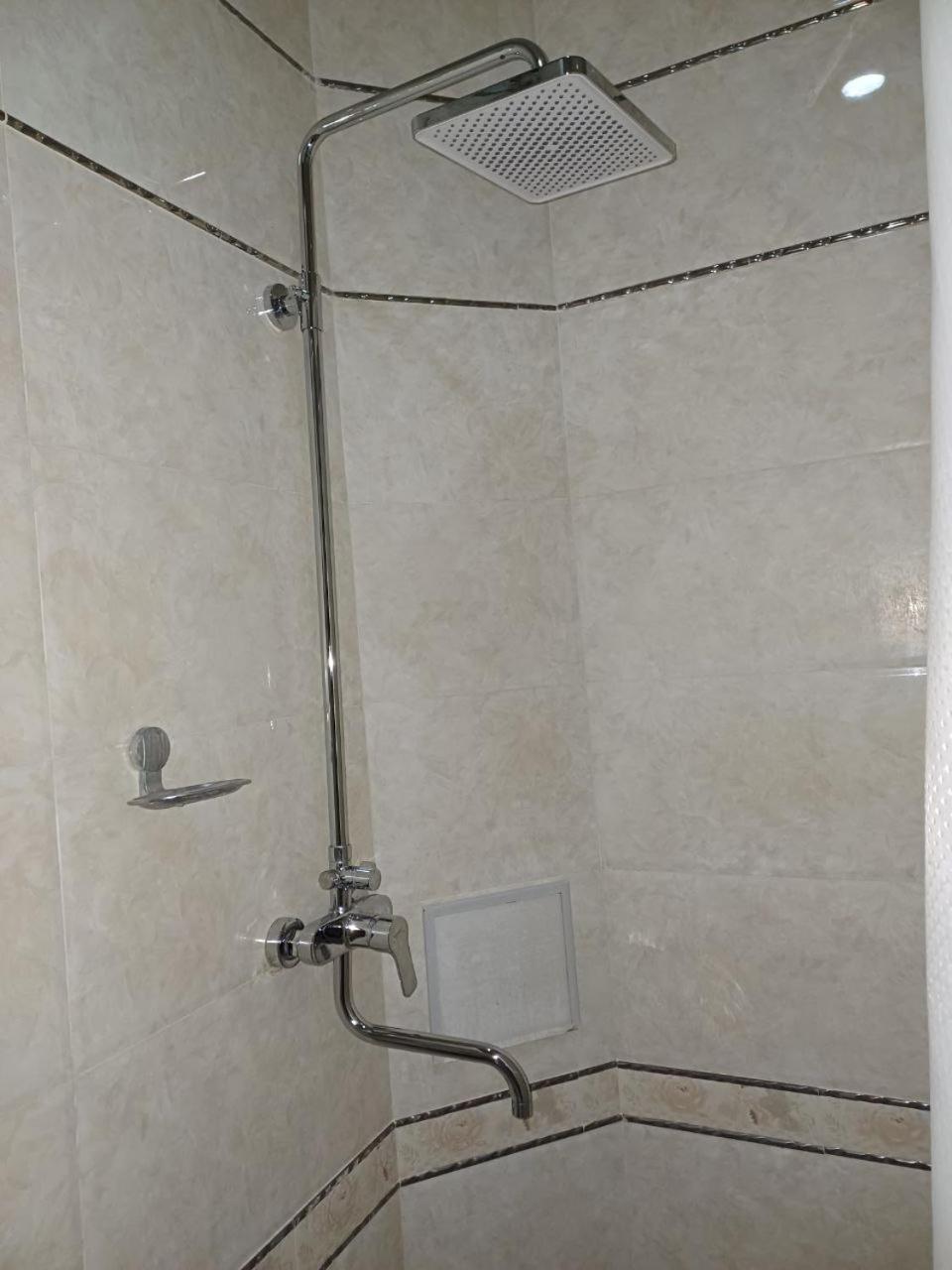 Maximum Hotel Nawoi Zewnętrze zdjęcie